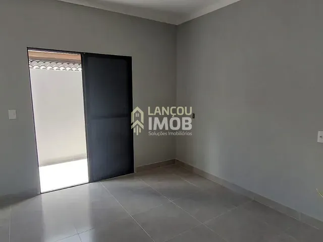 Casa 3 quartos e 2 banheiros, à venda, no bairro Residencial Santa Giovana em Jundiaí