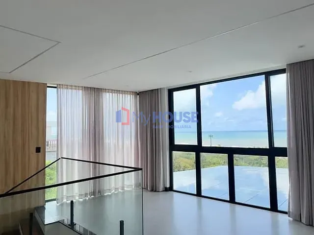Casa 4 quartos e 5 banheiros, à venda ou para alugar, no bairro Nossa Senhora da Vitória em Ilhéus