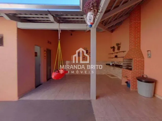 Casa 2 quartos e 2 banheiros, à venda, no bairro Parque Veiga Jardim em Aparecida de Goiânia