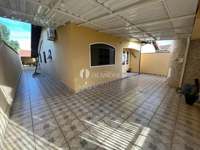 Casa com 400m² 3 quartos e 2 banheiros, à venda, no bairro Parque Orlando Correa Barbosa em Artur Nogueira