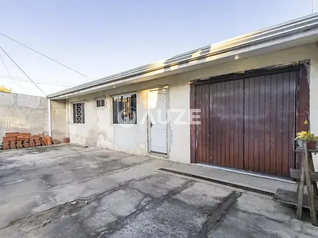 Casa com 170m² 4 quartos e 5 banheiros, à venda, no bairro Xaxim em Curitiba
