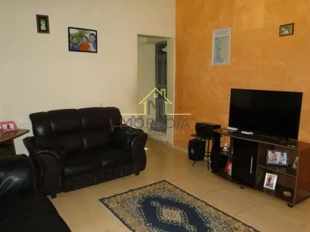 Casa com 220m² 2 quartos e 1 banheiro, à venda, no bairro Jardim Planalto em Guaxupé