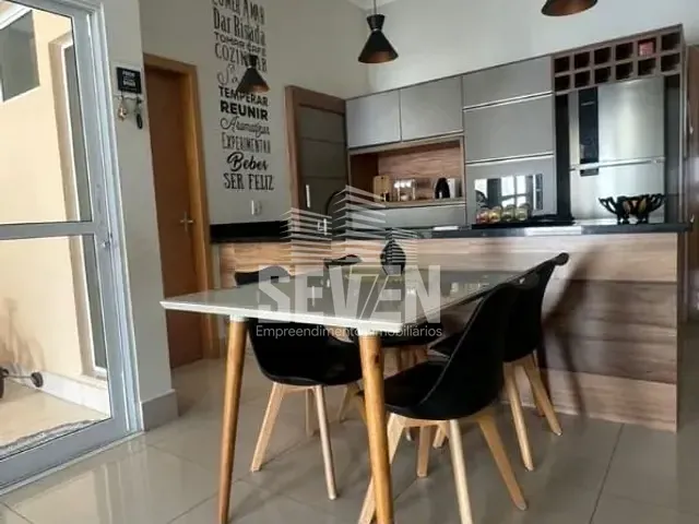 Casa com 180m² 3 quartos e 3 banheiros, à venda, no bairro Vila São João do Ipiranga em Bauru