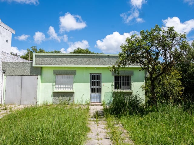 Casa com 100m² 2 quartos e 1 banheiro, para alugar, no bairro Três Vendas em Pelotas