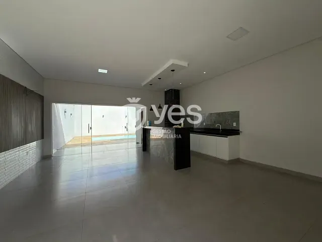 Casa 3 quartos e 2 banheiros, à venda, no bairro Centro em Araxá