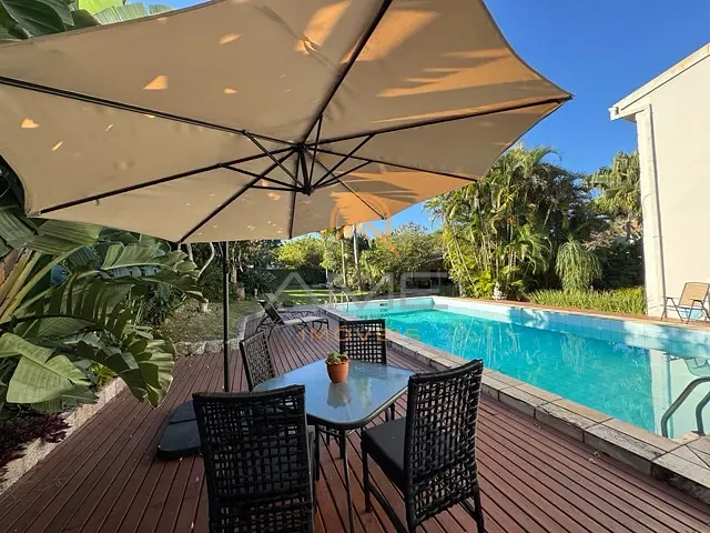 Casa com 960m² 4 quartos e 4 banheiros, à venda, no bairro Laranjal em Pelotas