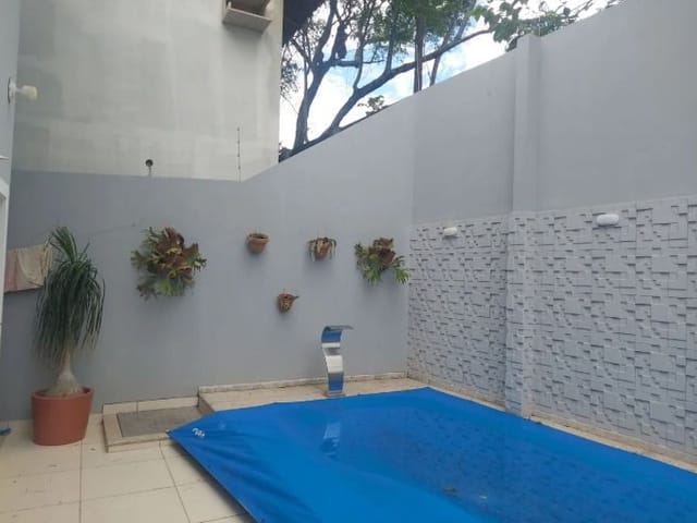 Casa com 220m² 3 quartos e 5 banheiros, à venda, no bairro Vale Encantado em Macaé