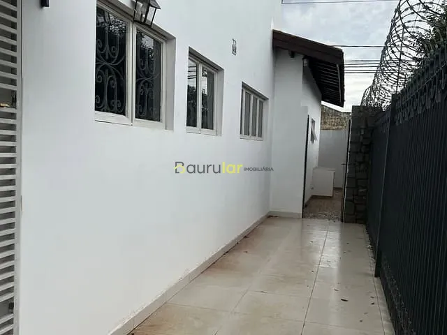 Casa 2 quartos e 3 banheiros, para alugar, no bairro Jardim América em Bauru
