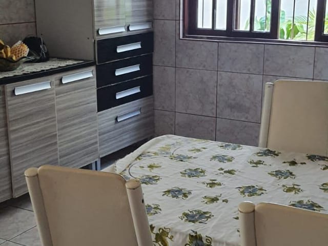 Casa com 175m² 5 quartos e 3 banheiros, à venda, no bairro Alphaville em Campos dos Goytacazes