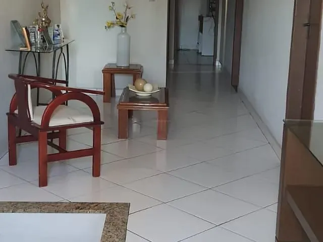 Casa com 175m² 5 quartos e 3 banheiros, à venda, no bairro Alphaville em Campos dos Goytacazes