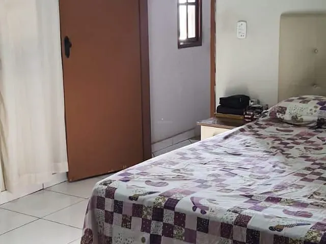 Casa com 175m² 5 quartos e 3 banheiros, à venda, no bairro Alphaville em Campos dos Goytacazes