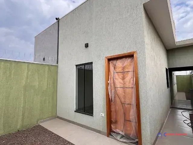 Casa 2 quartos e 1 banheiro, à venda, no bairro Parque São Carlos em Três Lagoas