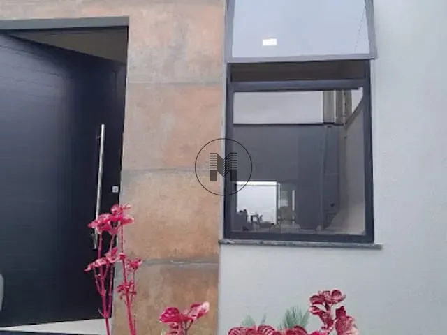 Casa com 175m² 3 quartos e 2 banheiros, à venda, no bairro Loteamento Residencial e Comercial Flamboyant em Pindamonhangaba