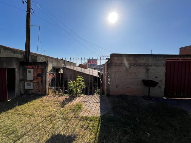 Casa com 250m² 2 quartos e 1 banheiro, à venda, no bairro Jardim Campina Grande em Campinas