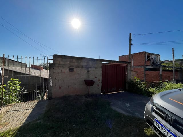 Casa com 250m² 2 quartos e 1 banheiro, à venda, no bairro Jardim Campina Grande em Campinas