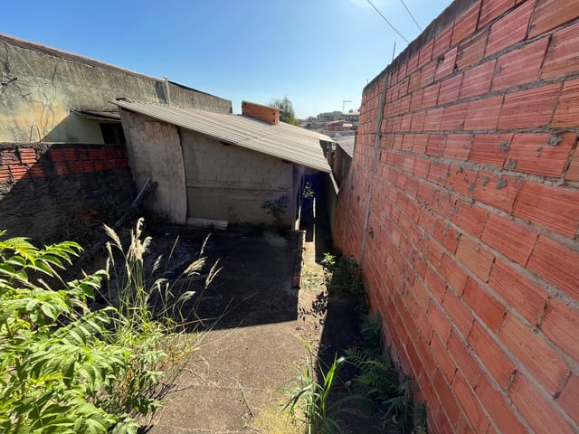 Casa com 250m² 2 quartos e 1 banheiro, à venda, no bairro Jardim Campina Grande em Campinas