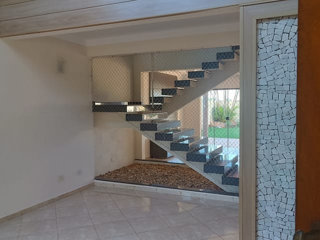Foto do Casa - Sobrado para locação, Condomínio Royal Forest, Londrina - PR | Imobiliária Itapuã S/C LTDA