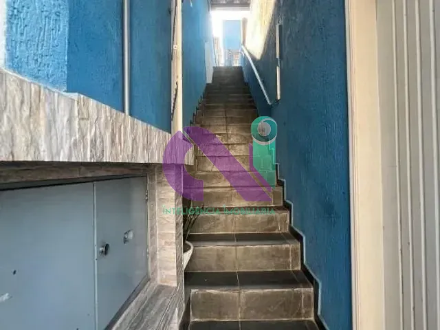 Casa com 300m² 3 quartos e 1 banheiro, à venda, no bairro Ayrosa em Osasco