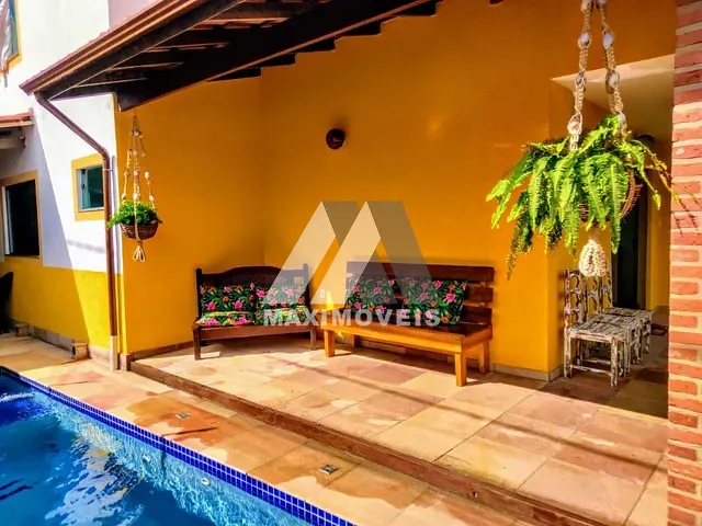 Casa com 263m² 3 quartos e 3 banheiros, à venda, no bairro Vilage em Porto Seguro