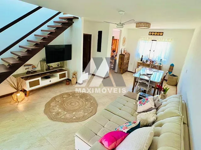 Casa com 263m² 3 quartos e 3 banheiros, à venda, no bairro Vilage em Porto Seguro