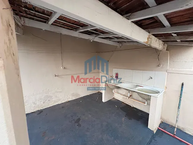 Casa com 266m² 3 quartos e 2 banheiros, à venda, no bairro Centro em Ituverava