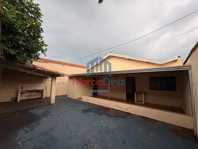 Casa com 266m² 3 quartos e 2 banheiros, à venda, no bairro Centro em Ituverava