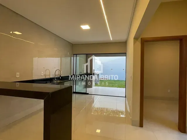 Casa 3 quartos e 2 banheiros, à venda, no bairro Cardoso Continuação em Aparecida de Goiânia