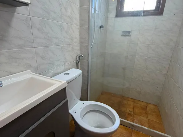 Casa 2 quartos e 2 banheiros, à venda, no bairro Colinas em Rio das Ostras