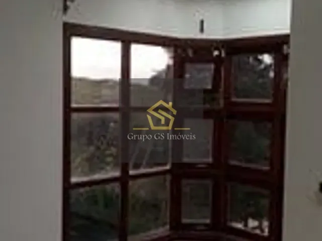 Casa 2 quartos e 4 banheiros, para alugar, no bairro Lopes em Valinhos