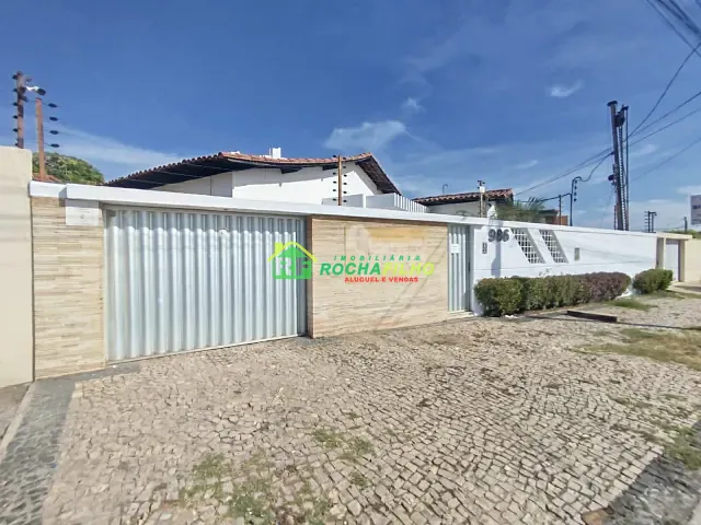 Casa 3 quartos e 3 banheiros, para alugar, no bairro São Cristóvão em Teresina