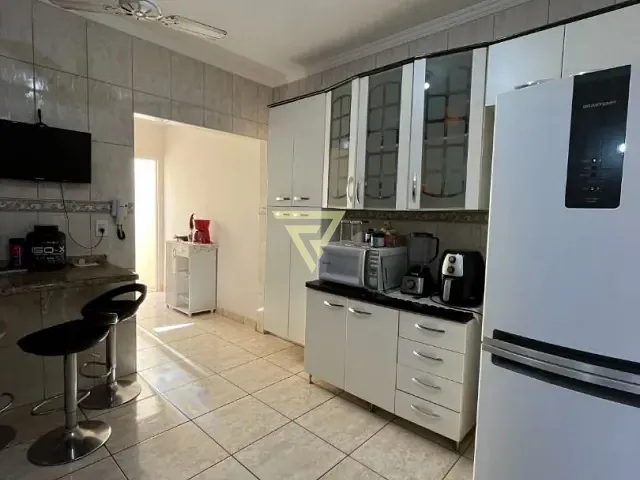 Casa com 200m², à venda, no bairro Jardim Alexandre Balbo em Ribeirão Preto