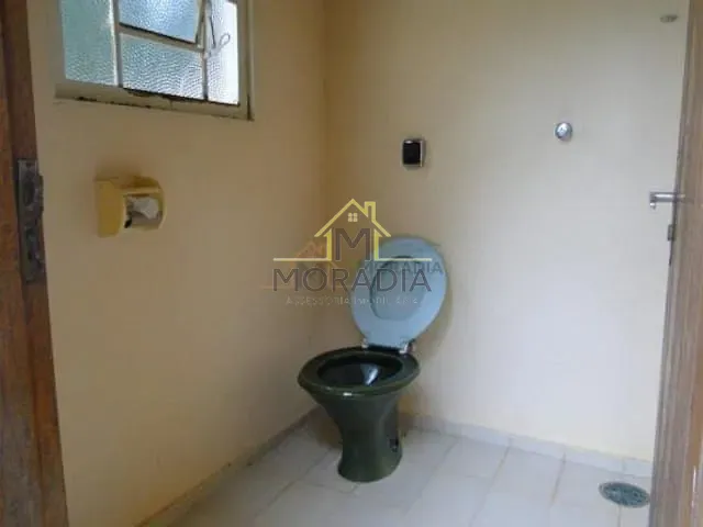 Casa com 1000m² 4 quartos e 4 banheiros, à venda, no bairro Centro em Guaranésia