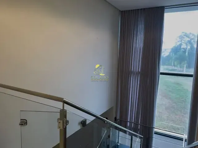 Casa com 360m² 4 quartos e 5 banheiros, para alugar, no bairro Condomínio Residencial Gaudi em Anápolis
