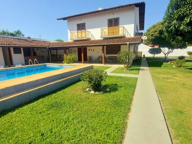 Casa com 1200m² 5 quartos e 6 banheiros, à venda, no bairro Extensão do Bosque em Rio das Ostras