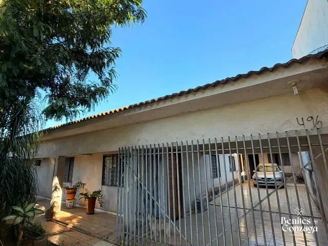 Casa com 300m² 5 quartos e 3 banheiros, à venda, no bairro Jardim Oásis em Maringá