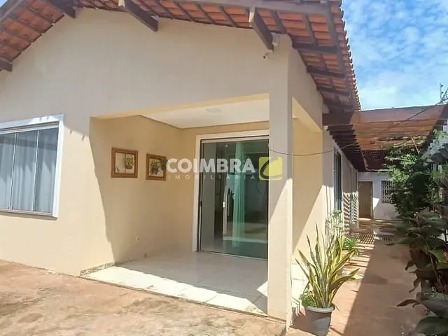Casa com 234m², para alugar, no bairro Interventoria em Santarém