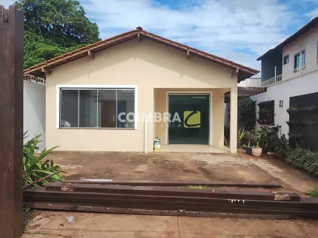Casa com 234m², para alugar, no bairro Interventoria em Santarém