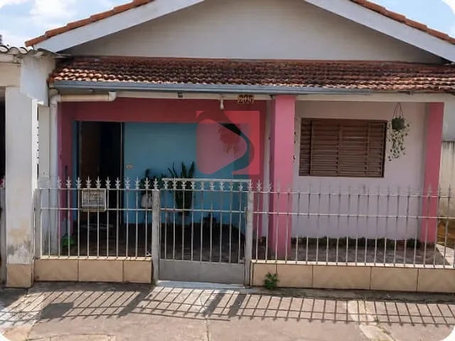 Casa 3 quartos e 2 banheiros, à venda, no bairro Jardim Cachoeira em Pirassununga