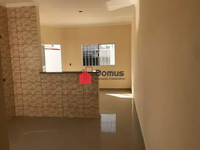 Casa à venda, no bairro Residencial e Comercial Portal dos Eucaliptos em Pindamonhangaba