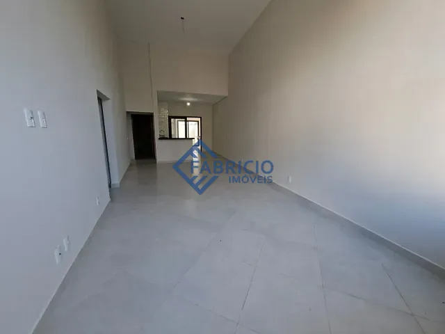 Casa com 250m² 3 quartos e 4 banheiros, à venda, no bairro Centro em Vinhedo