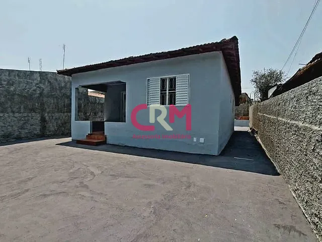 Casa 2 quartos e 1 banheiro, à venda, no bairro Vila Fucci em Taquaritinga