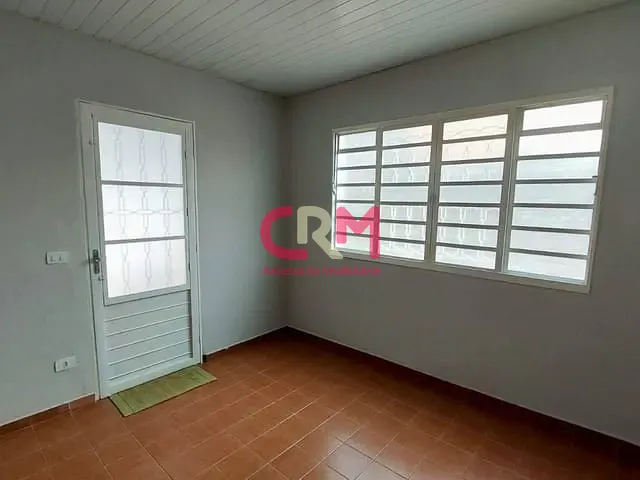 Casa 2 quartos e 1 banheiro, à venda, no bairro Vila Fucci em Taquaritinga