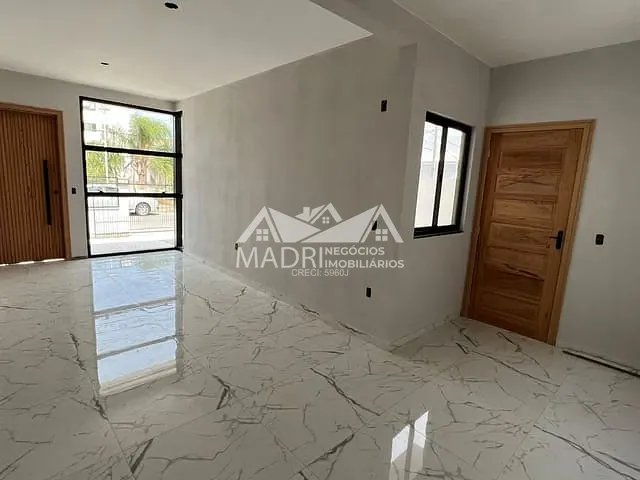 Casa com 115m² 3 quartos e 1 banheiro, à venda, no bairro Nova Palhoça em Palhoça