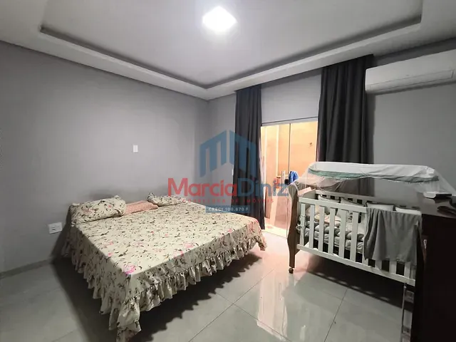 Casa com 210m² 4 quartos e 1 banheiro, à venda, no bairro Joaquim de Paula Ribeiro em Ituverava