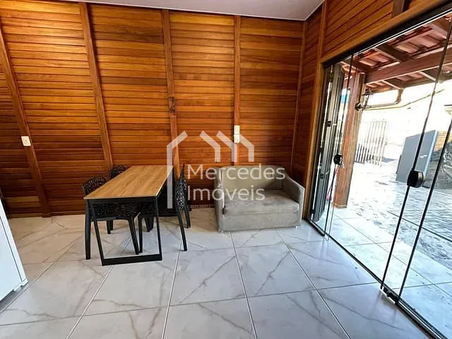 Casa com 40m² 2 quartos e 1 banheiro, para alugar, no bairro Centro em Itajaí