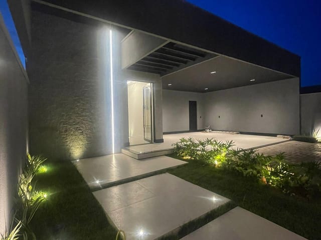 Casa com 350m² 3 quartos e 3 banheiros, à venda, no bairro Loteamento Jardim de Monet em Sinop