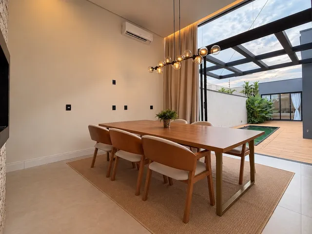 Casa com 350m² 3 quartos e 3 banheiros, à venda, no bairro Loteamento Jardim de Monet em Sinop