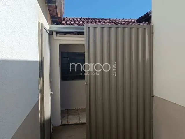 Casa com 416m² 7 quartos e 5 banheiros, à venda, no bairro Setor Marechal Rondon em Goiânia