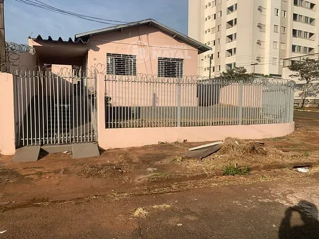 Casa com 125m² 2 quartos e 1 banheiro, para alugar, no bairro Jardim Morumbi em Londrina
