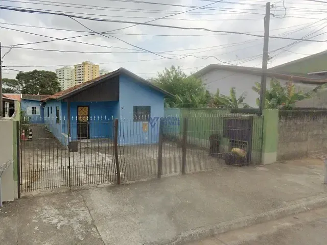 Casa com 300m² 3 quartos e 1 banheiro, à venda, no bairro Jardim Oriente em São José dos Campos